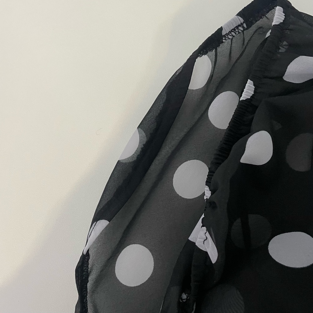 Urban Outfitters black and white polka dot ruched corset dress with puff sleeves - Picture 11 of 11